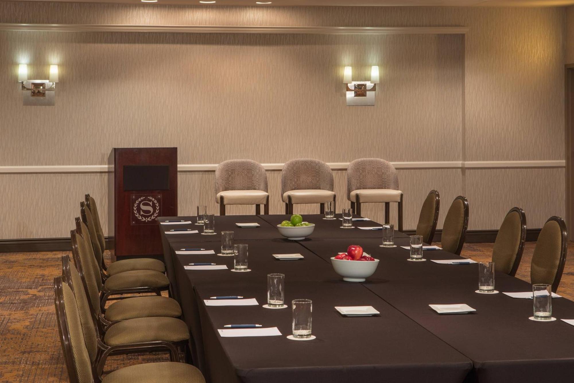 Sheraton Suites Chicago Elk Grove Елк Гроув Вилидж Екстериор снимка