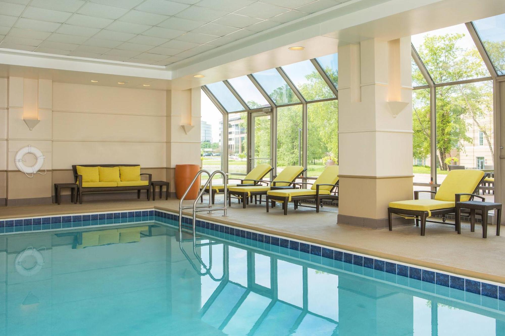 Sheraton Suites Chicago Elk Grove Елк Гроув Вилидж Екстериор снимка